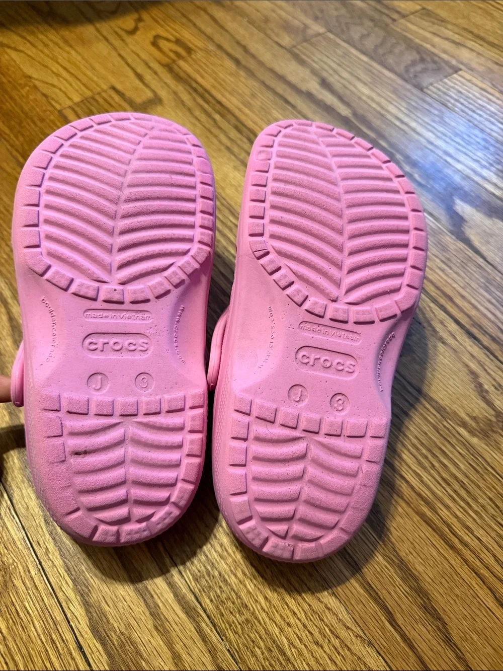 CROCS Kids' Classic Clog in Bubblegum Pink